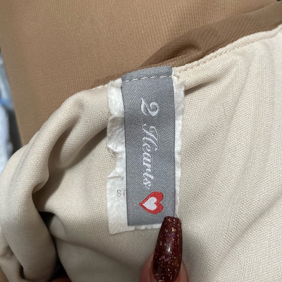 TOPS 👚 - 2 for $15 - Picture 4 of 4